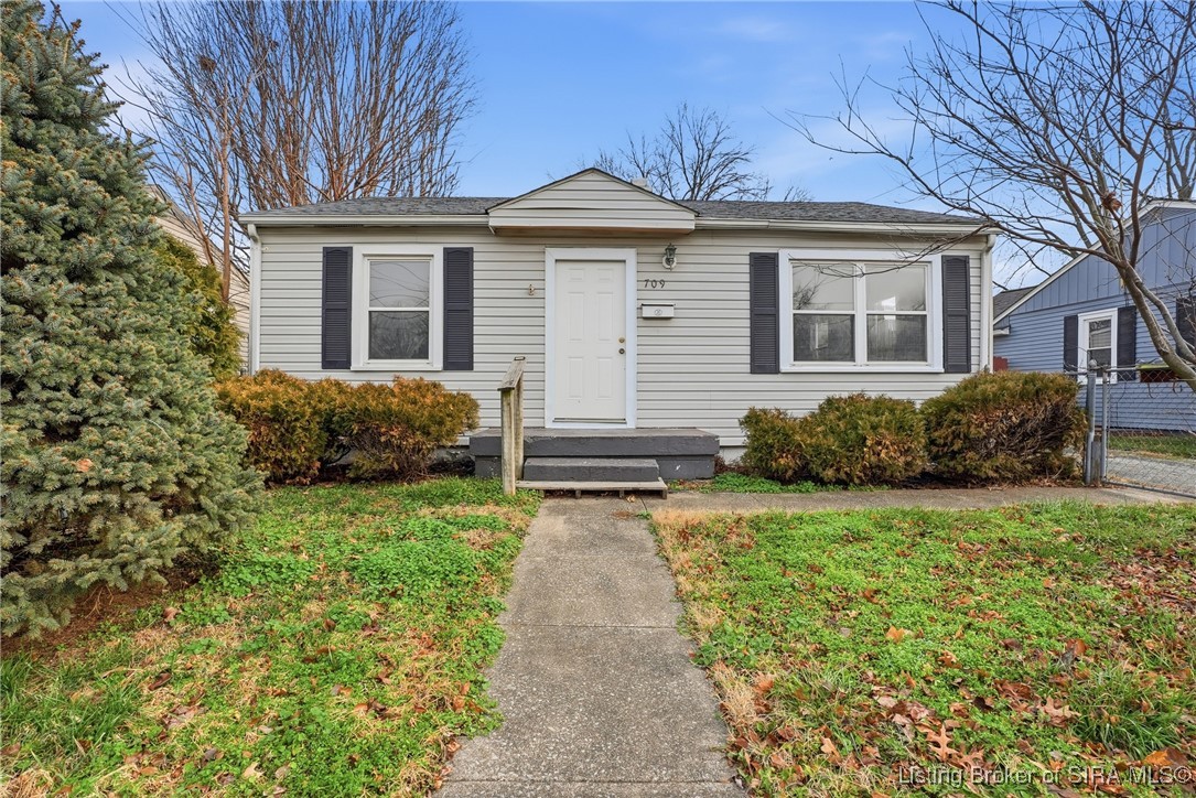 709 Crestview Court