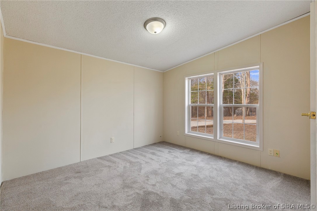 4235 NE Hwy 135