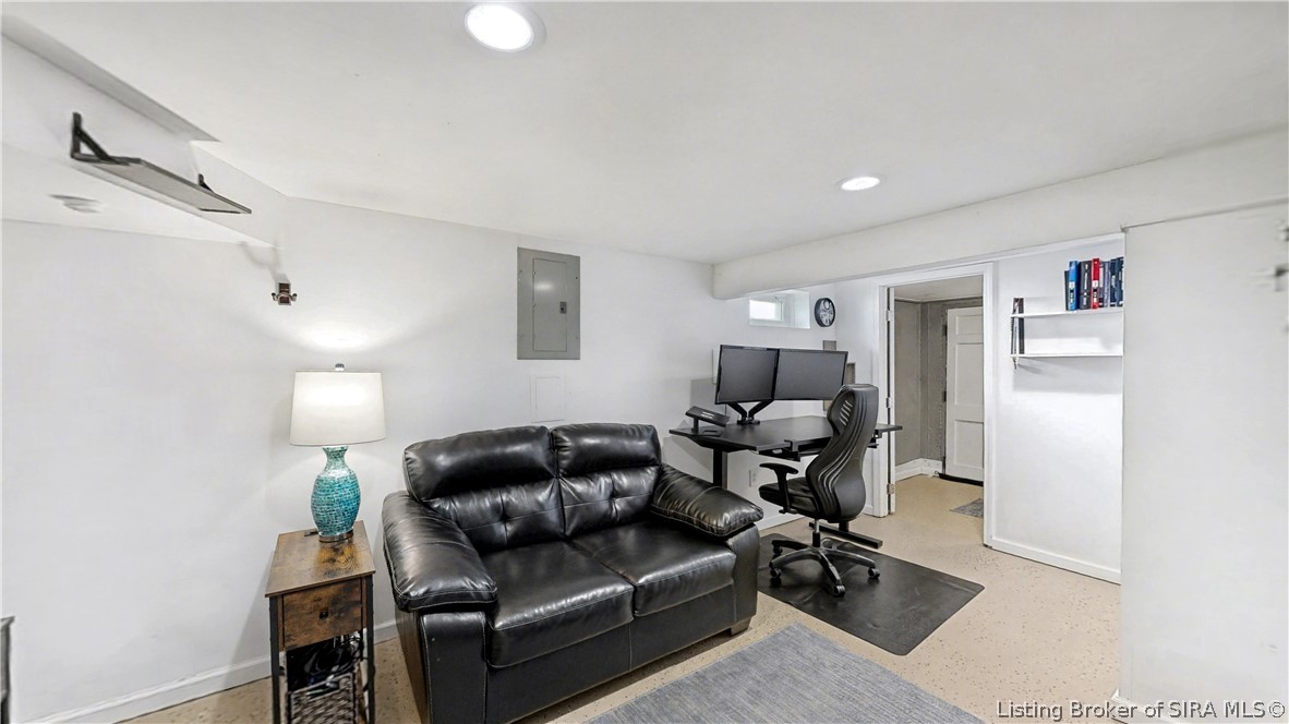 820 Watt Street