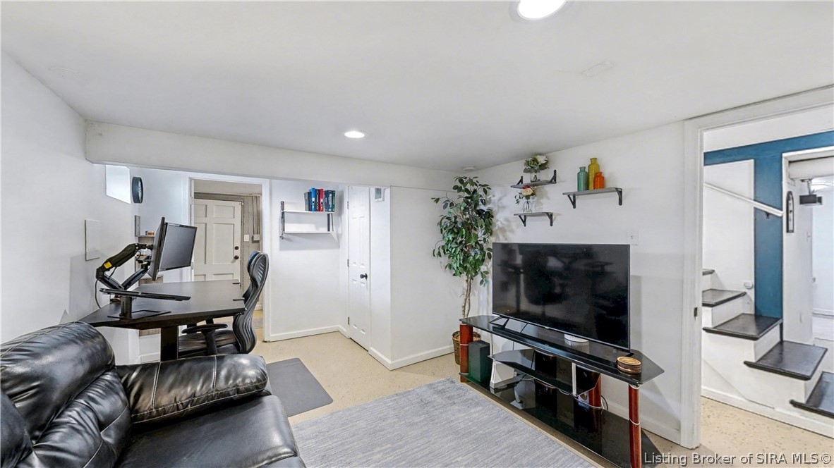 820 Watt Street