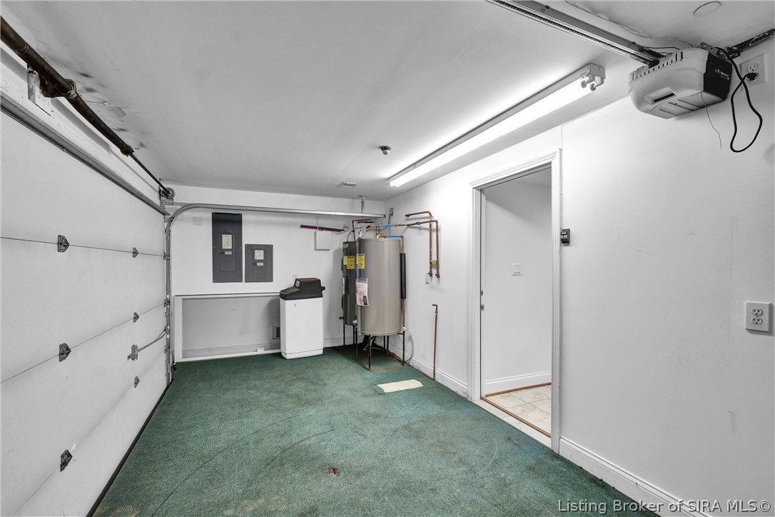 606 W Riverside Drive