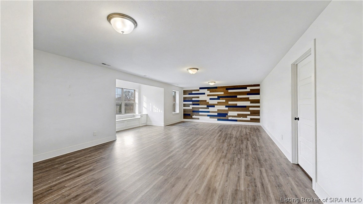 2123 Allen Way