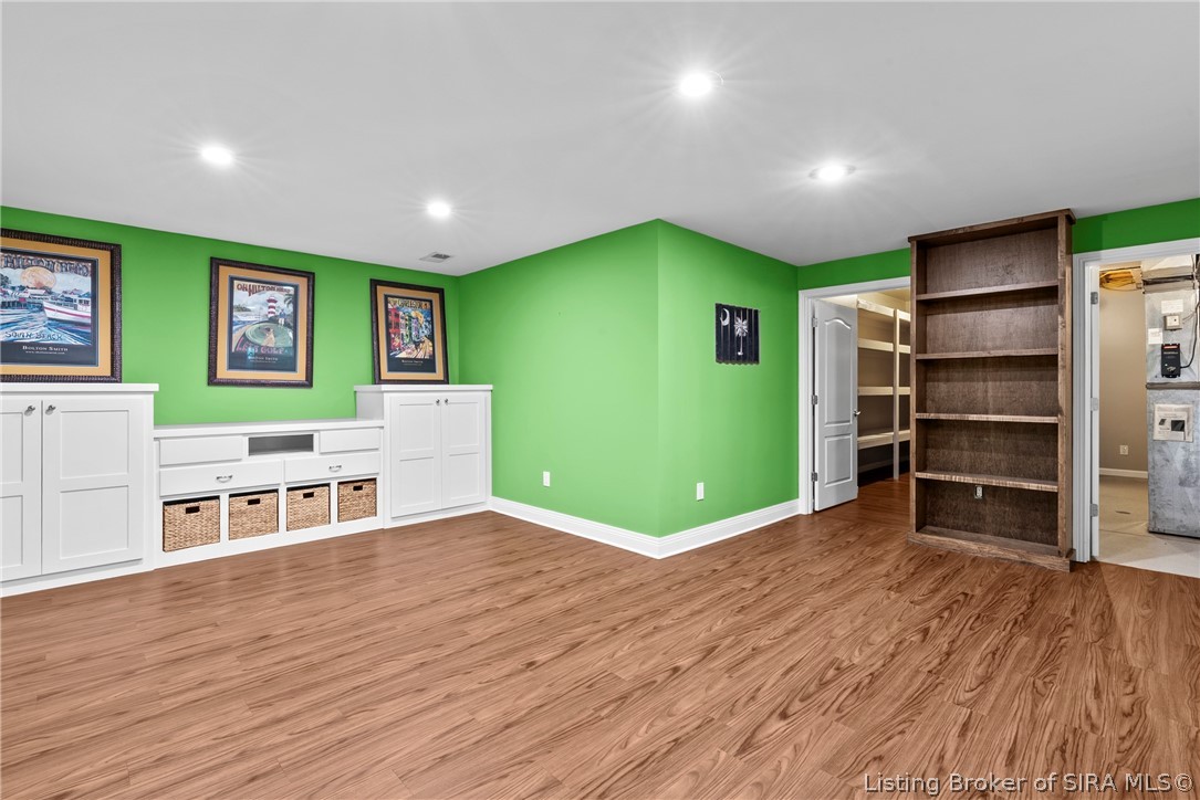 6700 Sunny Drive