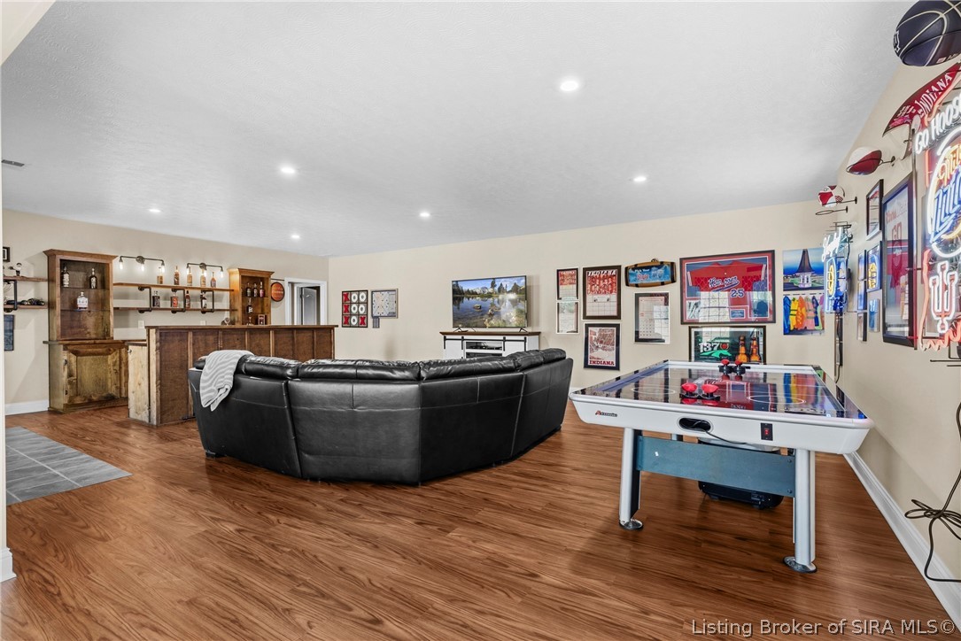6700 Sunny Drive