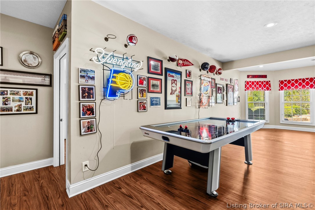 6700 Sunny Drive