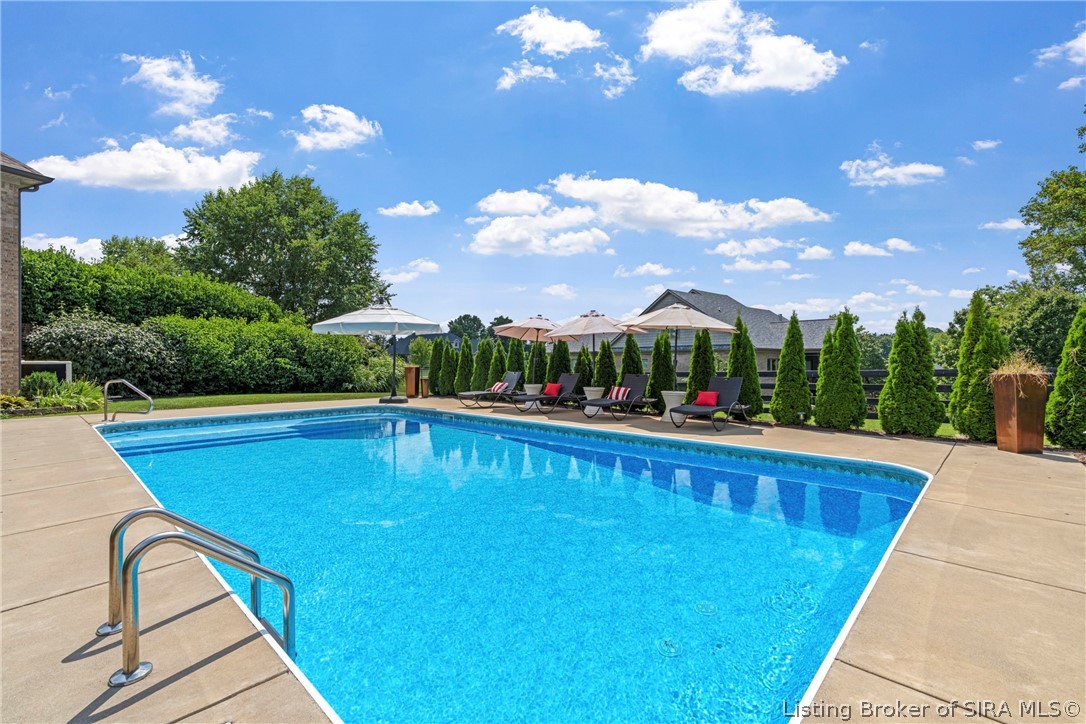 6700 Sunny Drive