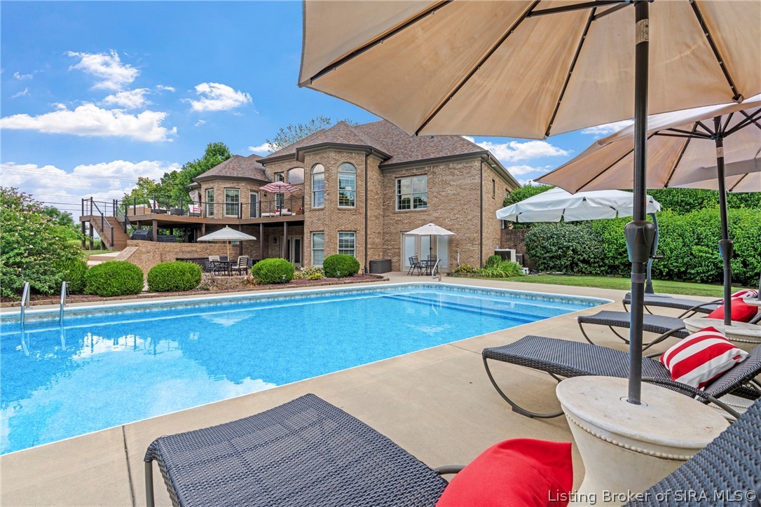 6700 Sunny Drive