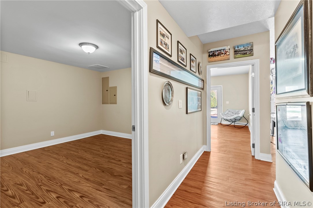 6700 Sunny Drive