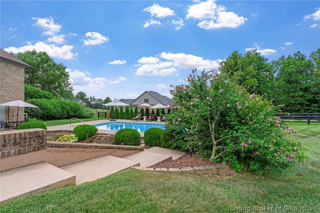 6700 Sunny Drive