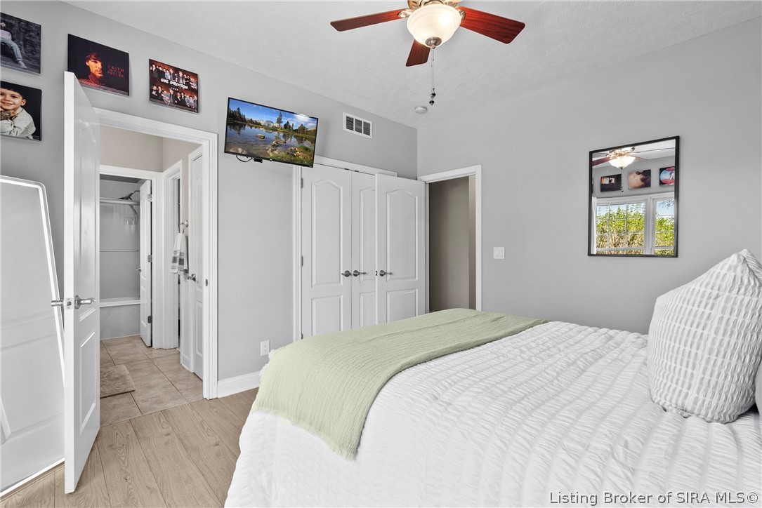 6700 Sunny Drive