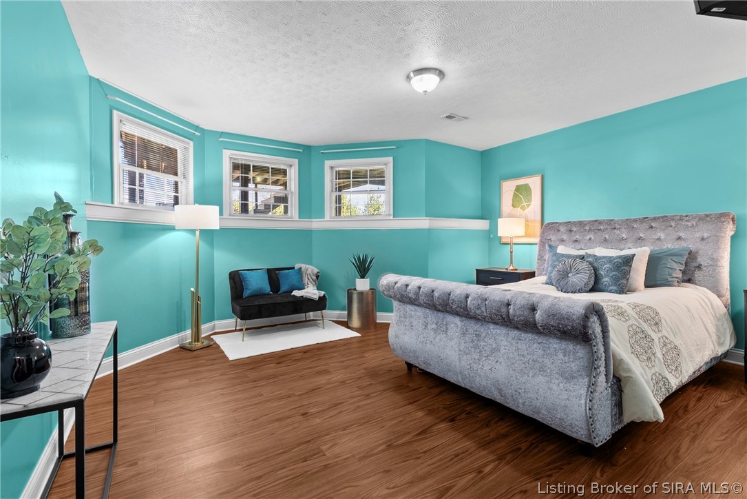 6700 Sunny Drive