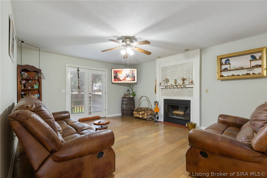 1135 Pinewood Drive