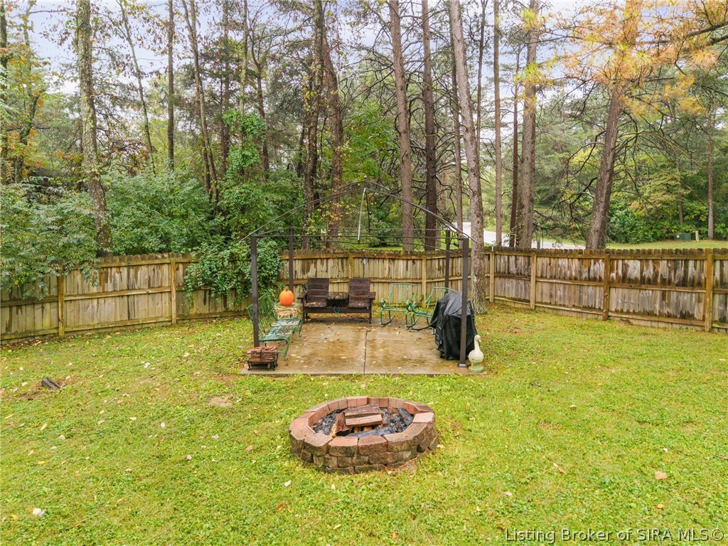 1135 Pinewood Drive