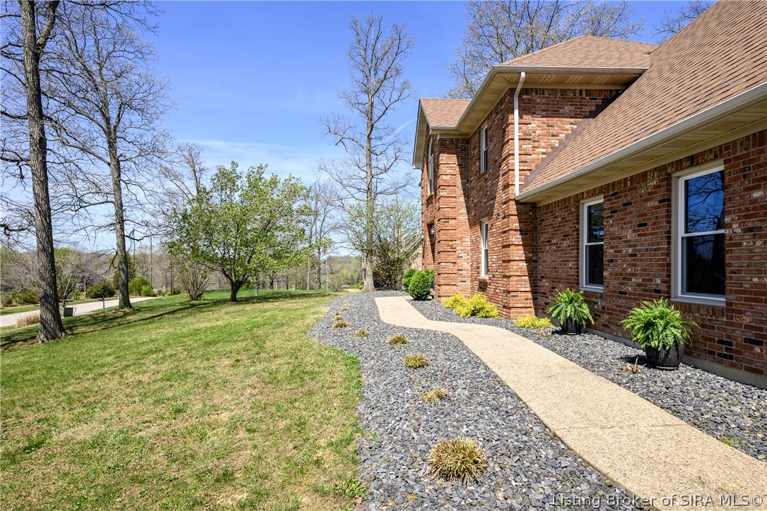 7456 Saddlebrook Court