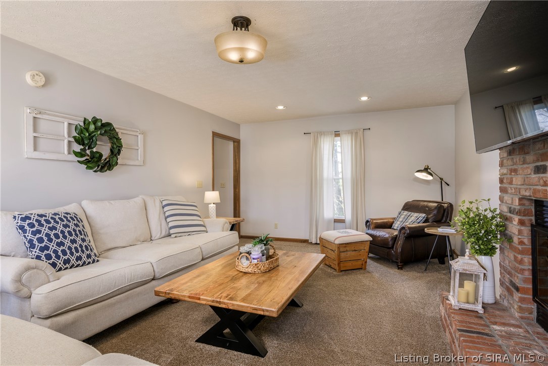7456 Saddlebrook Court