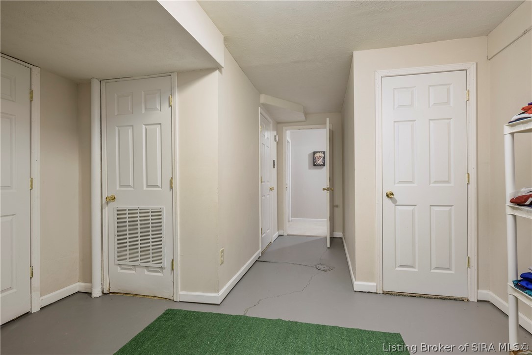 7456 Saddlebrook Court