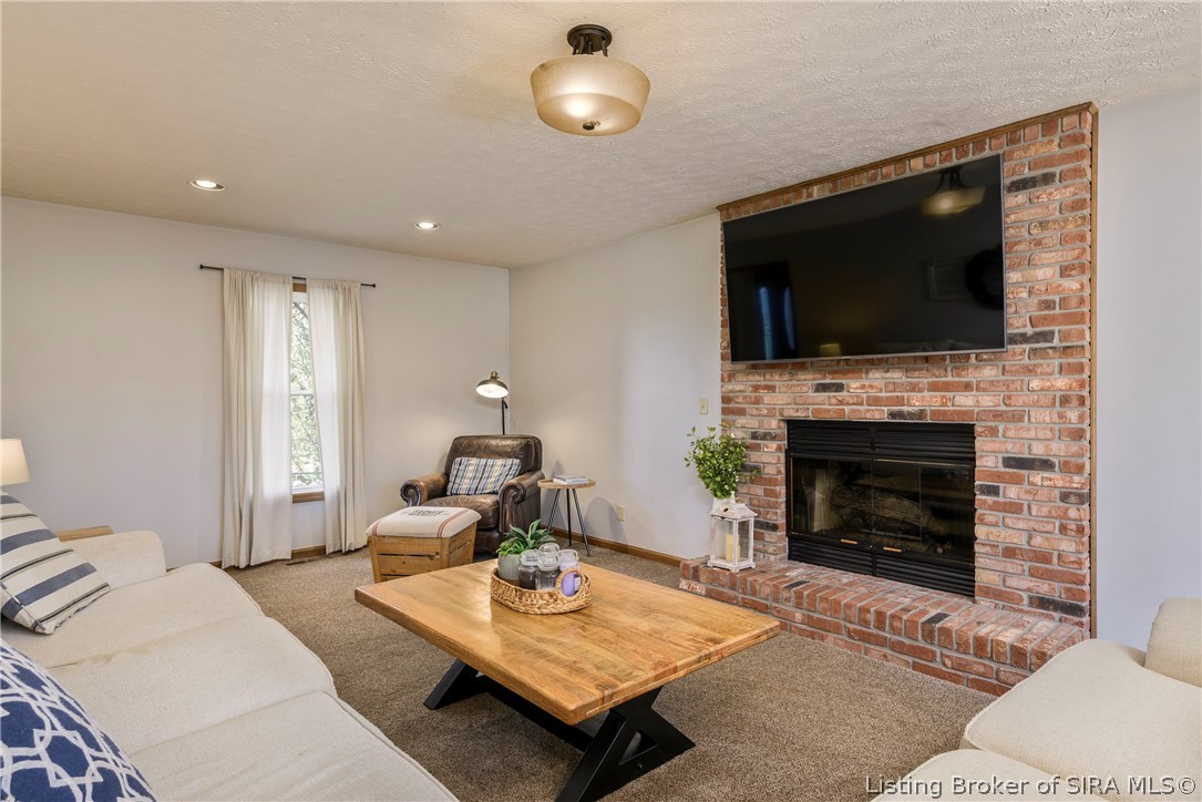 7456 Saddlebrook Court