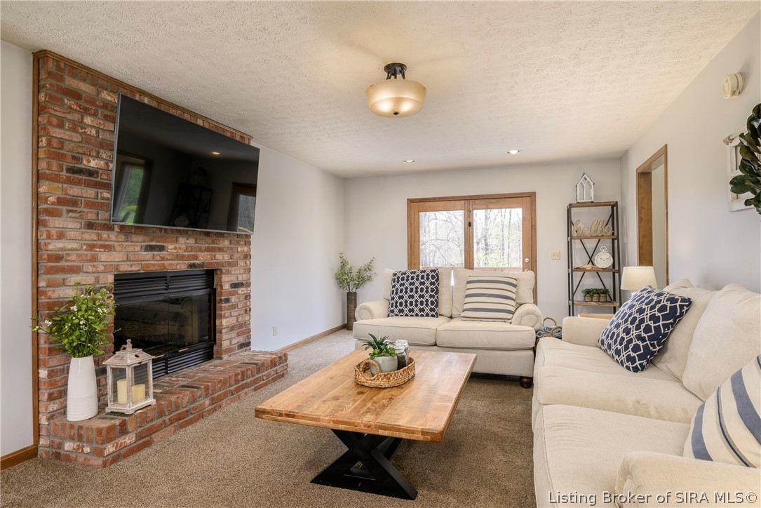 7456 Saddlebrook Court