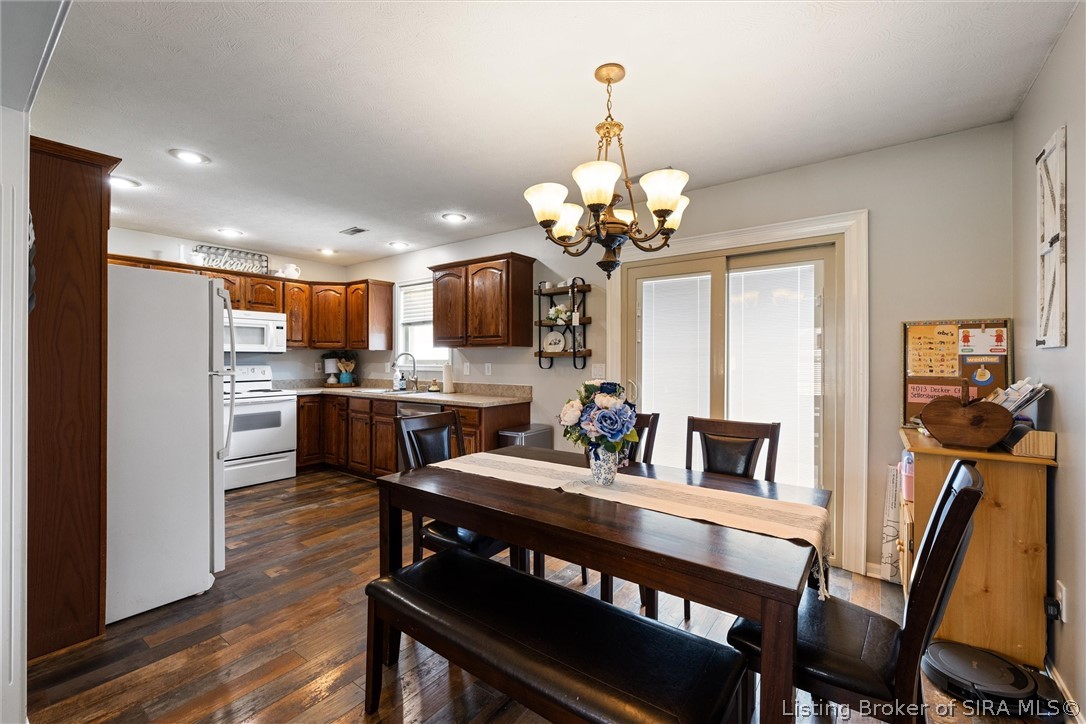 4013 Decker Court