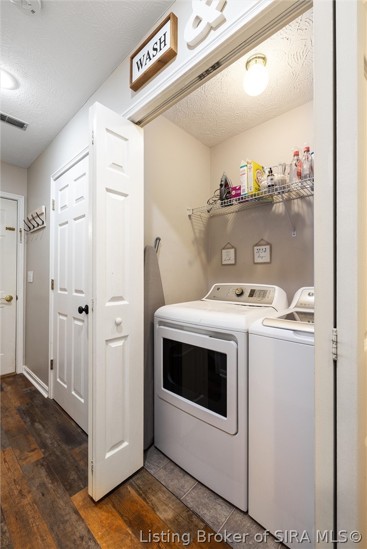 4013 Decker Court
