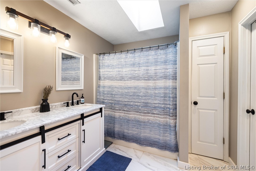 4013 Decker Court