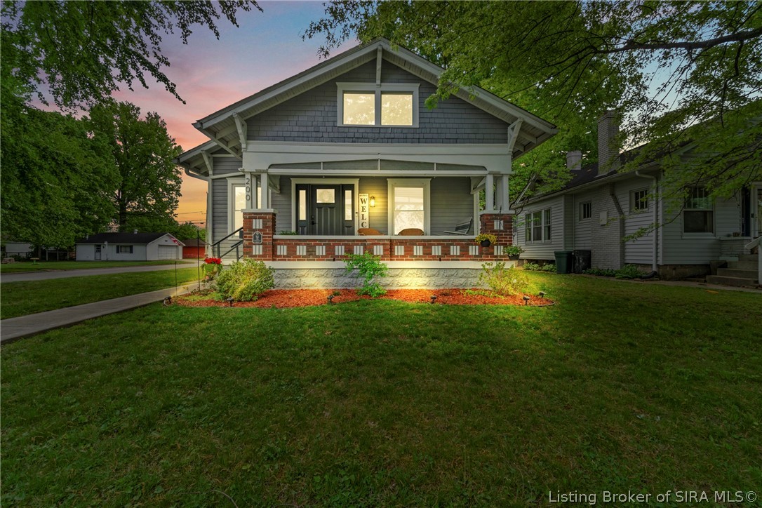 200 S Elm Street