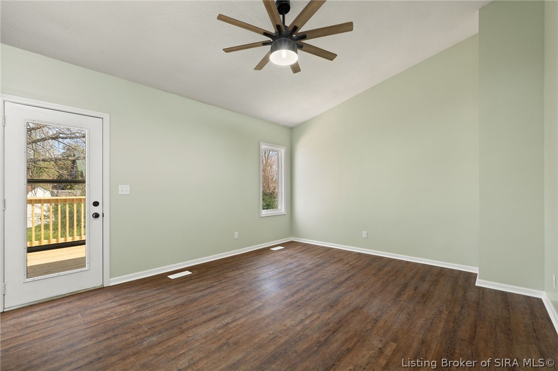 3015 Creek Ridge Drive