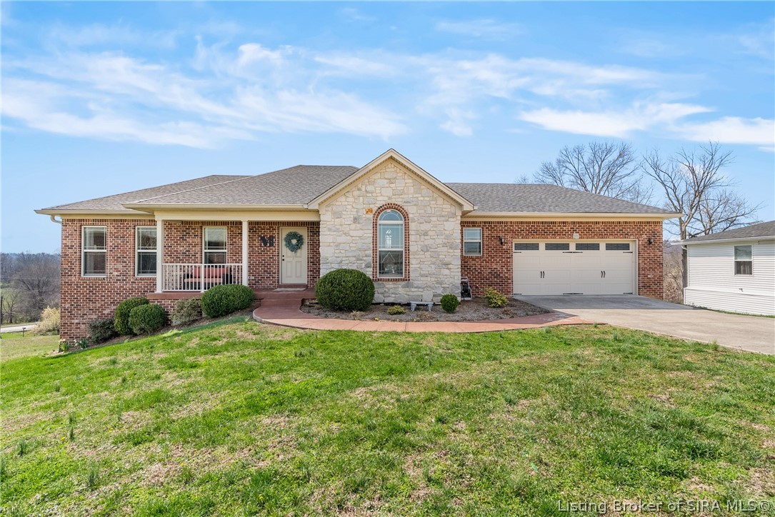 484 Clara Lee Court