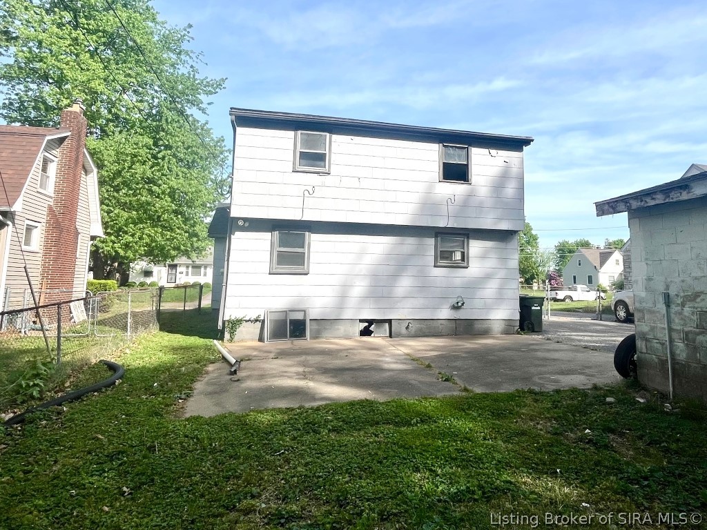 1416 E 9th Street