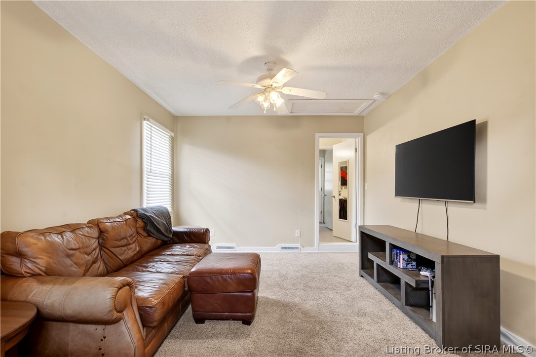 15 Robin Road