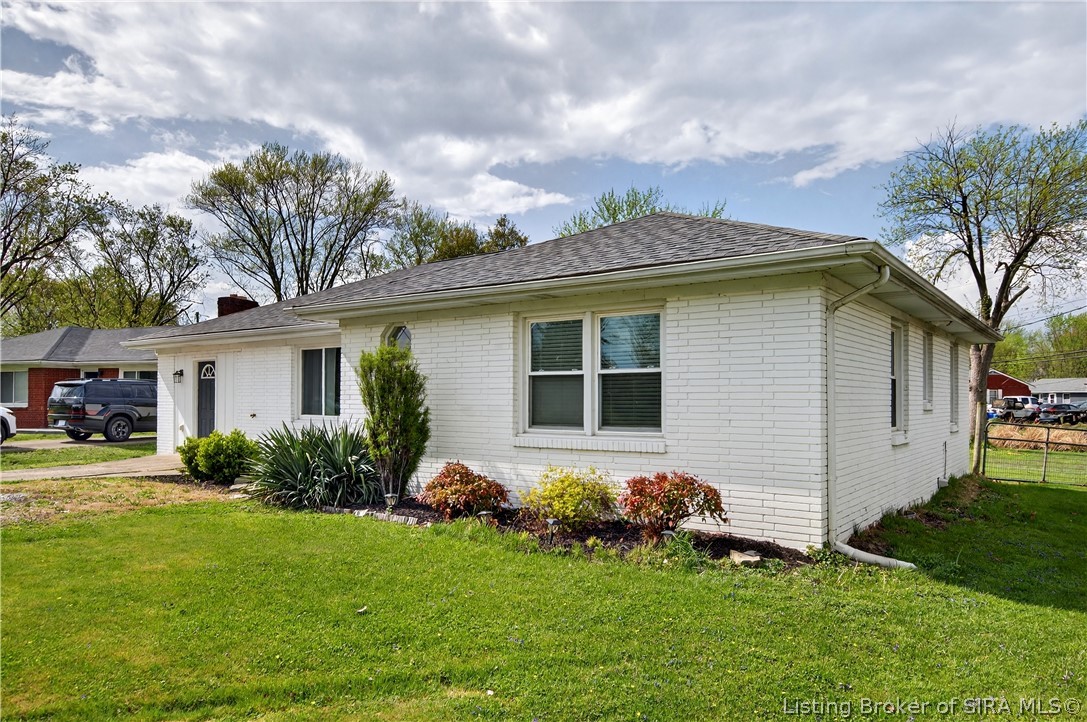 15 Robin Road