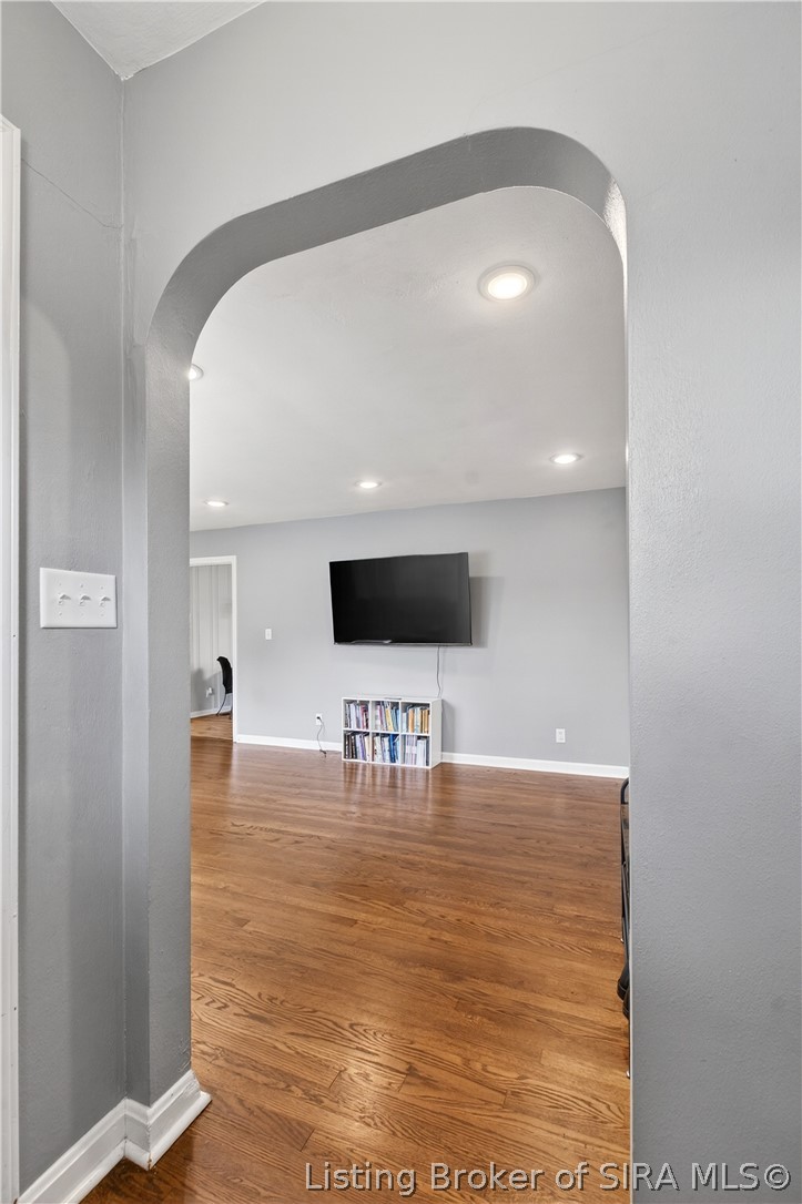 15 Robin Road