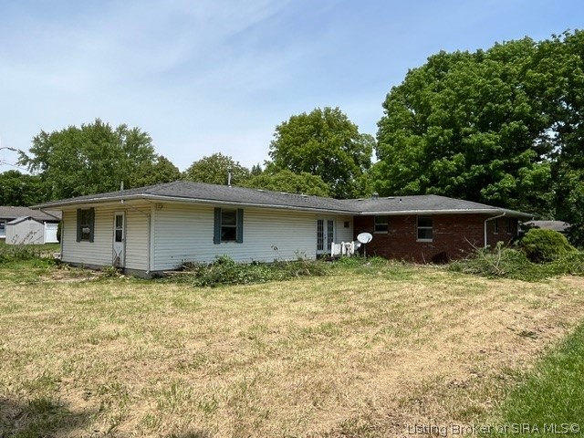 7060 Crestwood Drive