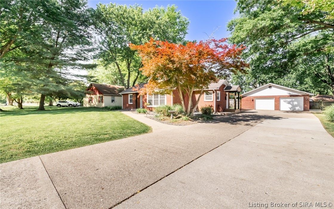 40 Forest Drive