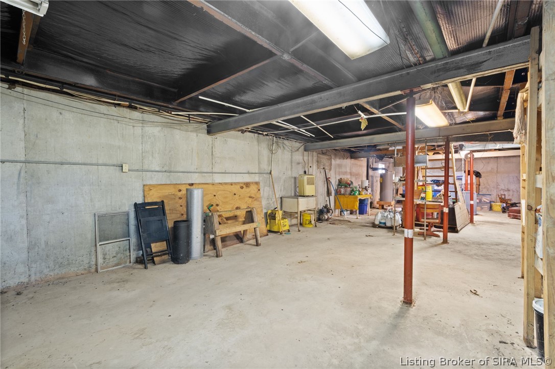 181 W State Rd 62