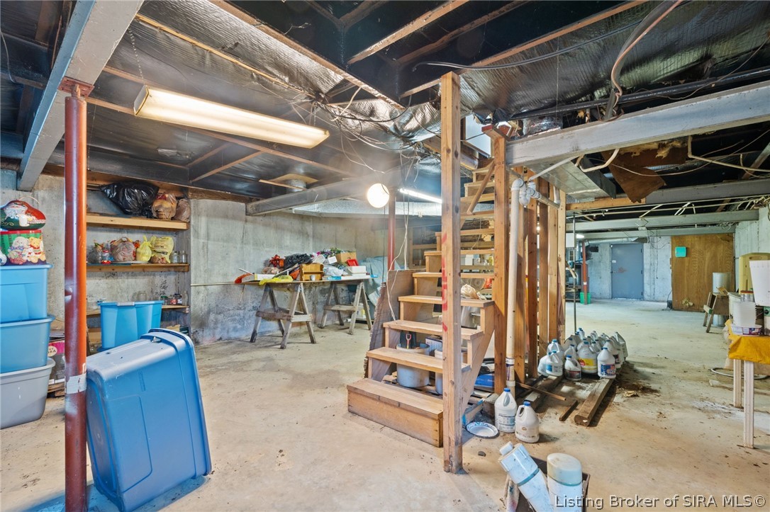 181 W State Rd 62