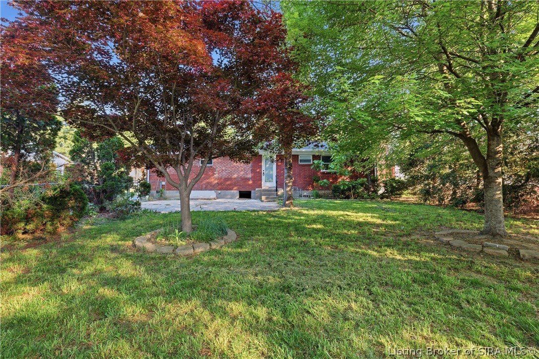1520 E 8th Street