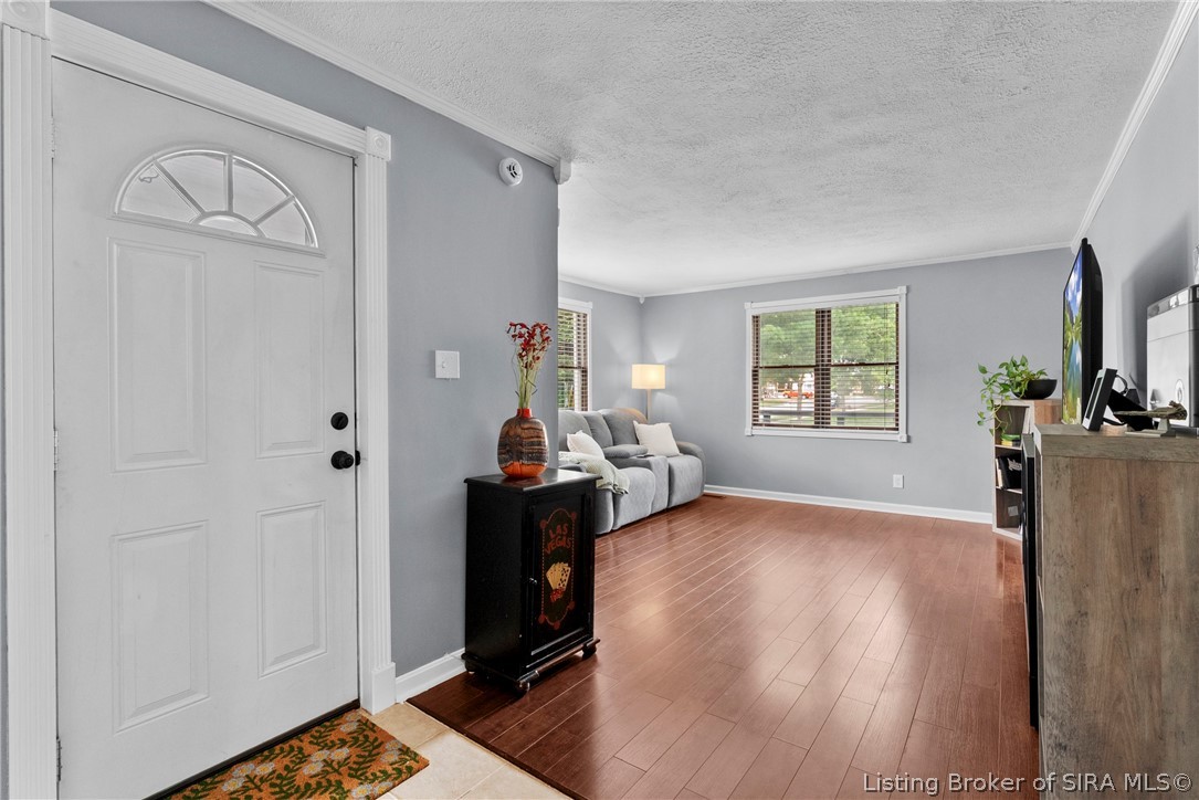122 E Bowne Boulevard