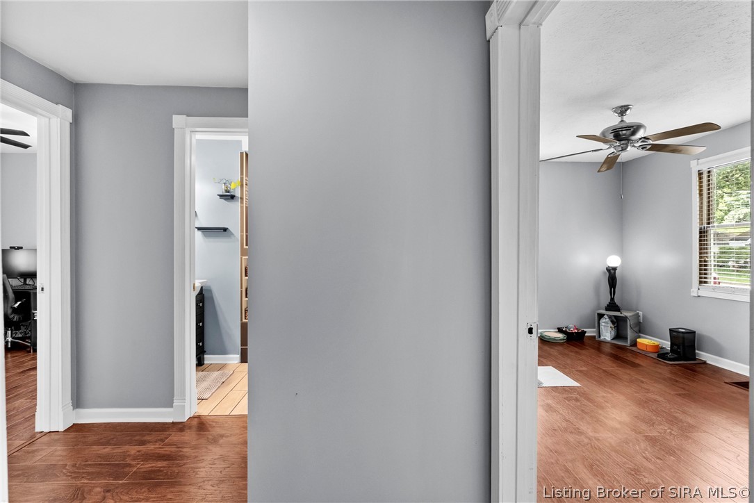 122 E Bowne Boulevard