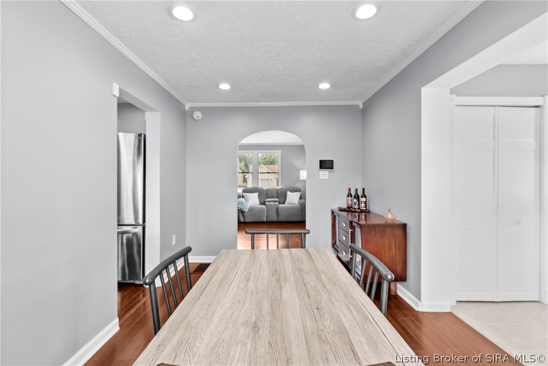122 E Bowne Boulevard