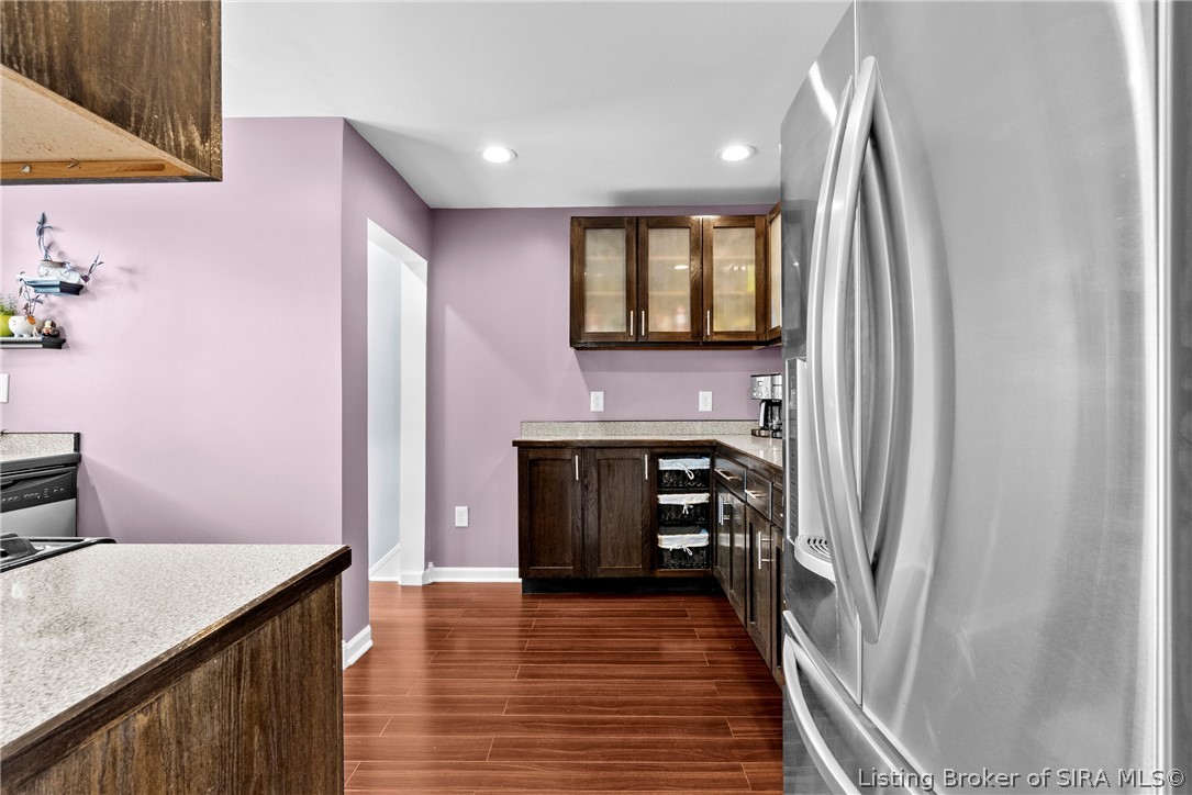 122 E Bowne Boulevard