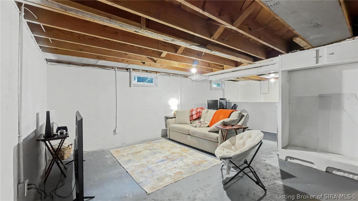 906 Morris Avenue