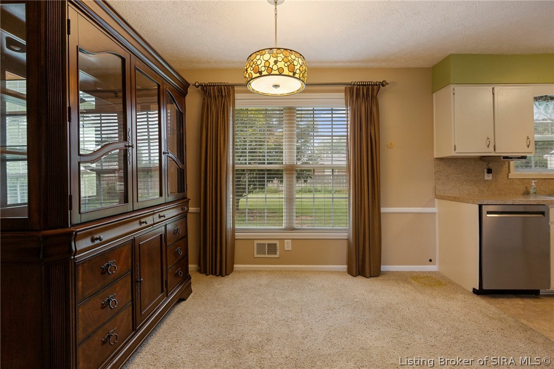 405 Hemlock Road