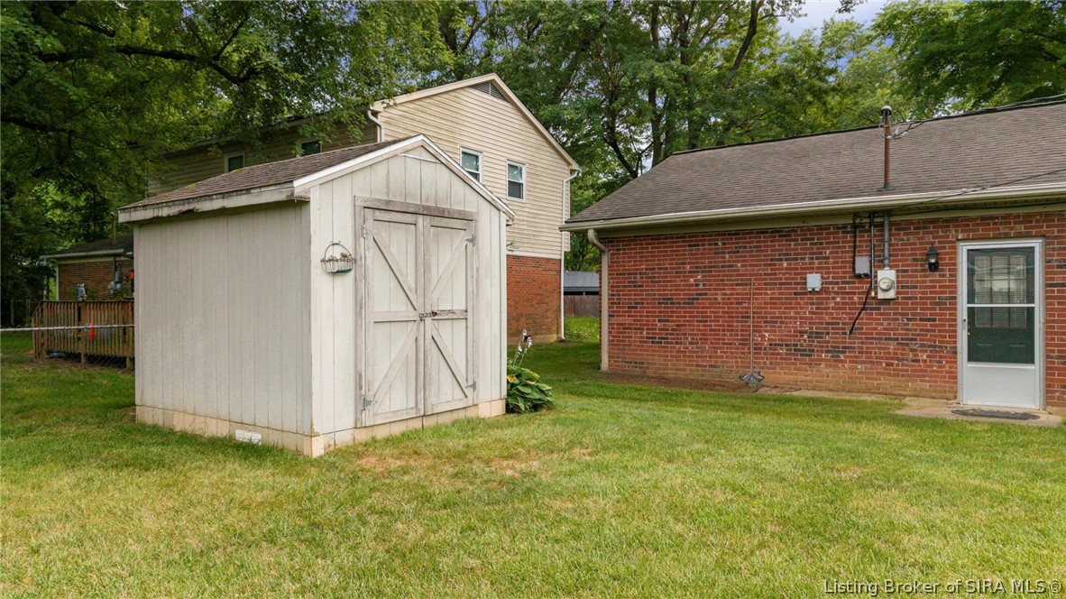 405 Hemlock Road
