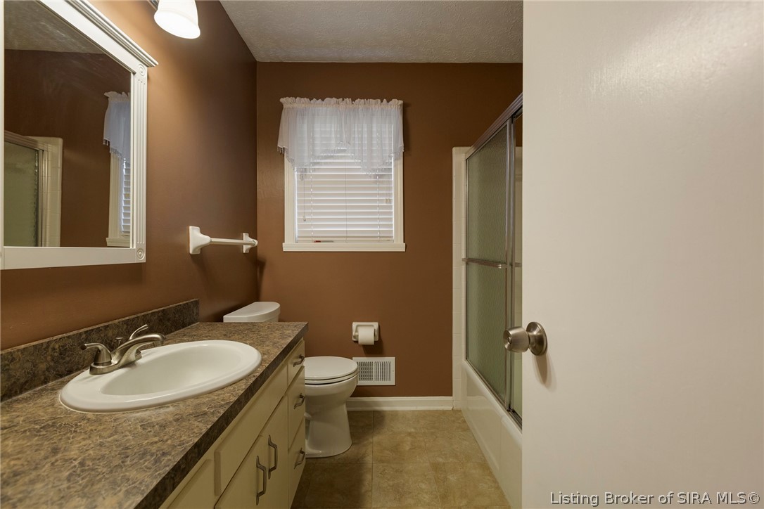 405 Hemlock Road