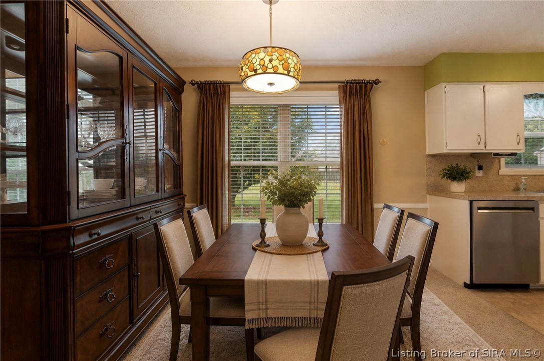 405 Hemlock Road