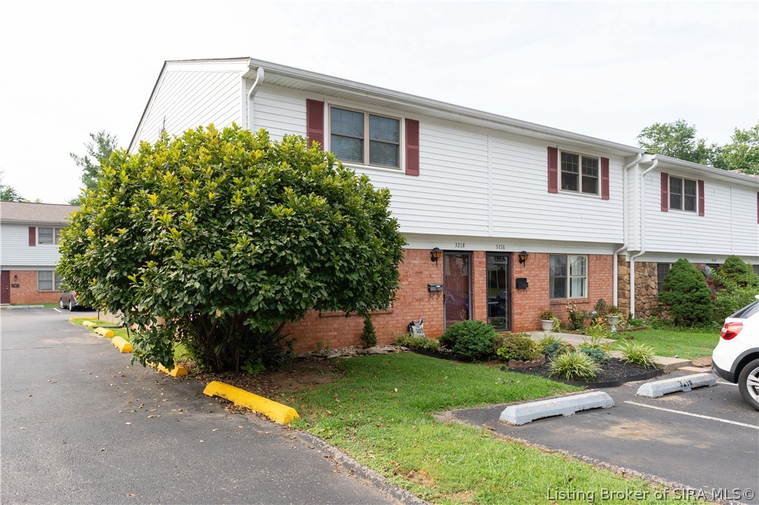 3218 Wooded Way