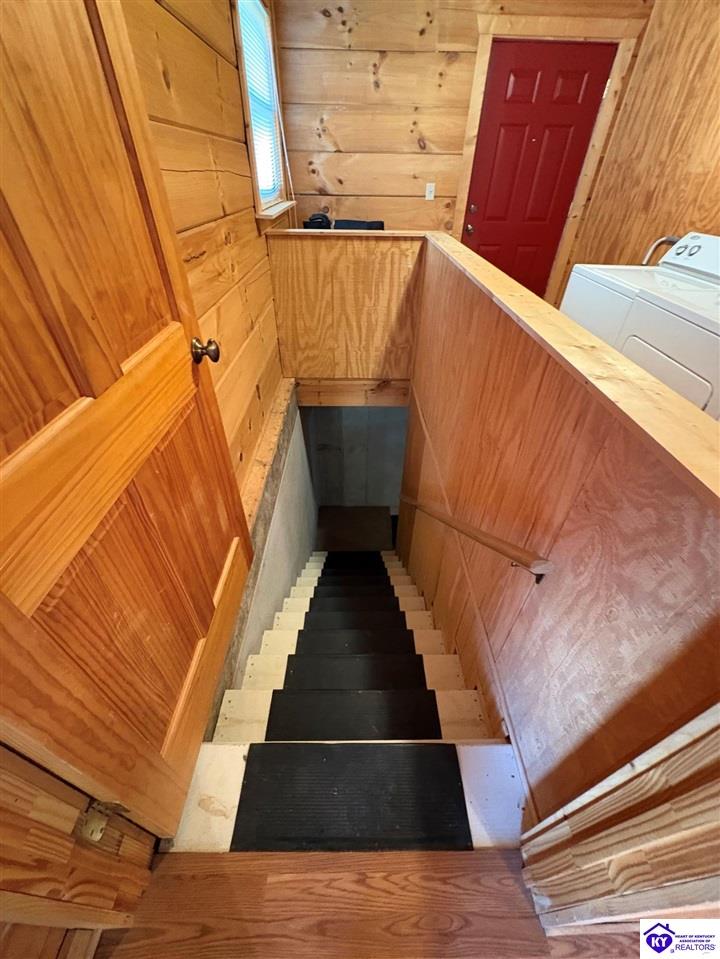 180 Tulip Lane