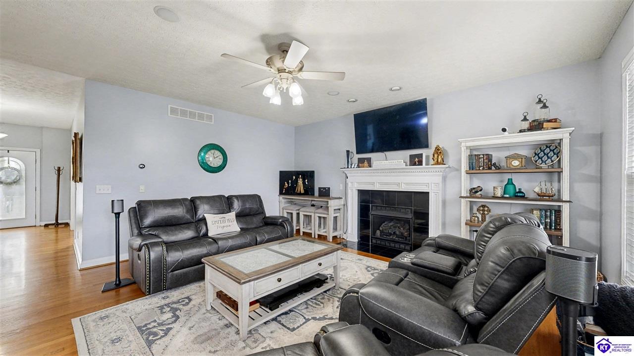377 Canary Drive