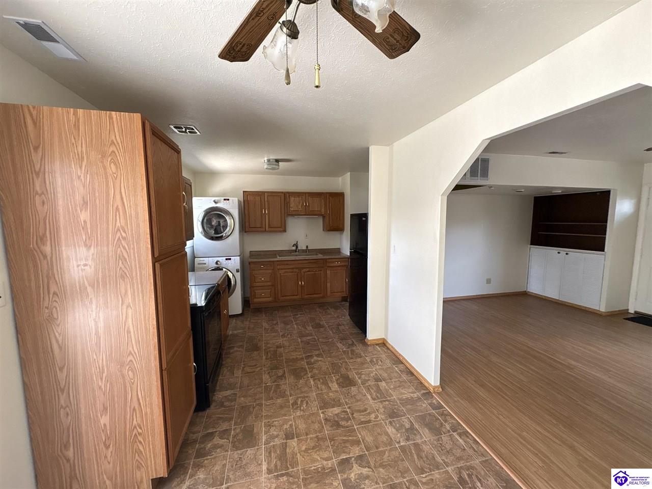 9801 Chambers Court
